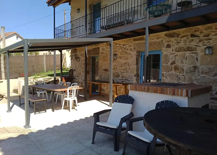 A Casa Da Fonte Azul Kır Evi